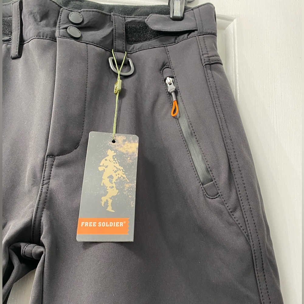Free Soldier Womens Ski pants. Fleece lined inside. (C193)